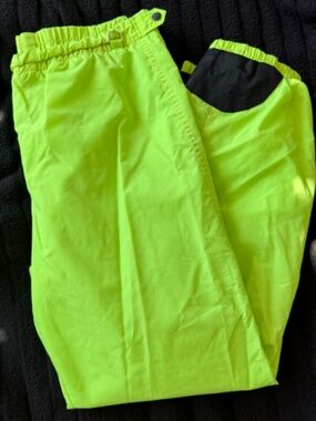 Columbia Size M Mens Bright Neon Insulated Outdoor Snowpants - Lightly Used Very
